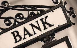 Több bank is törvényt sértett