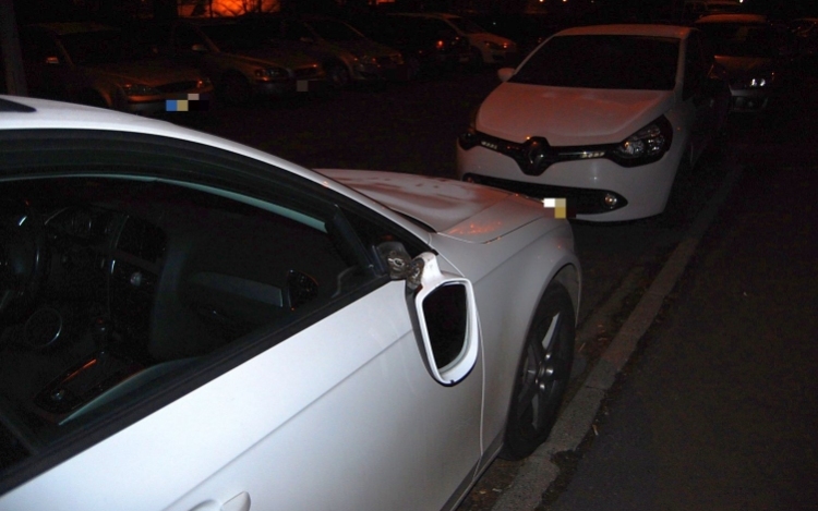 Autókat rongált egy nő Győrben, hamar elfogták