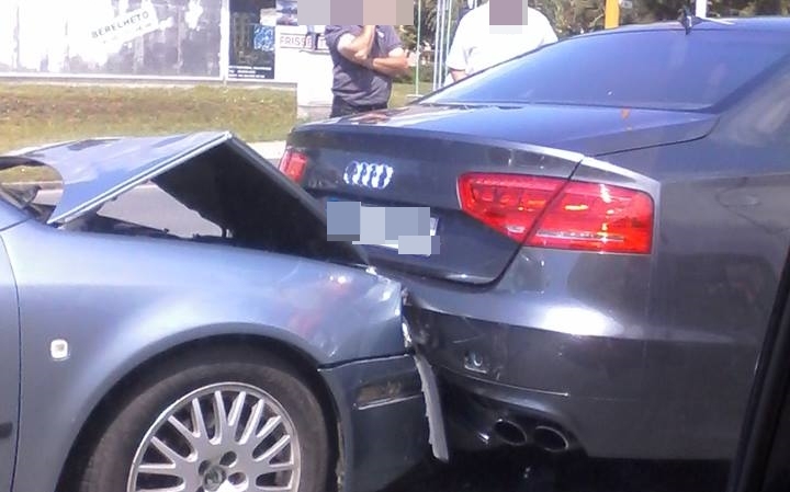 Három autó ütközött Győrben