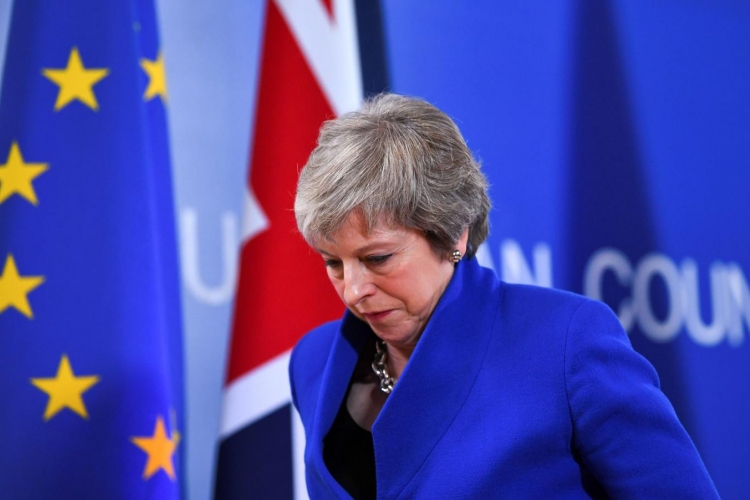 Theresa May politikai karrierje országa kilépéséig tarthat