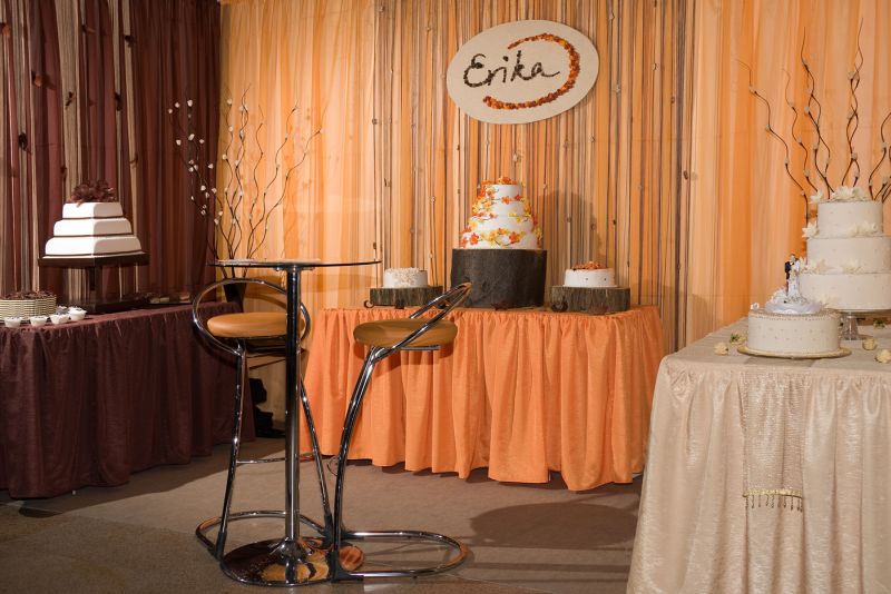 Erika Pékség és Cukrászat tortái. Erika Pékség és Cukrászat tortái.