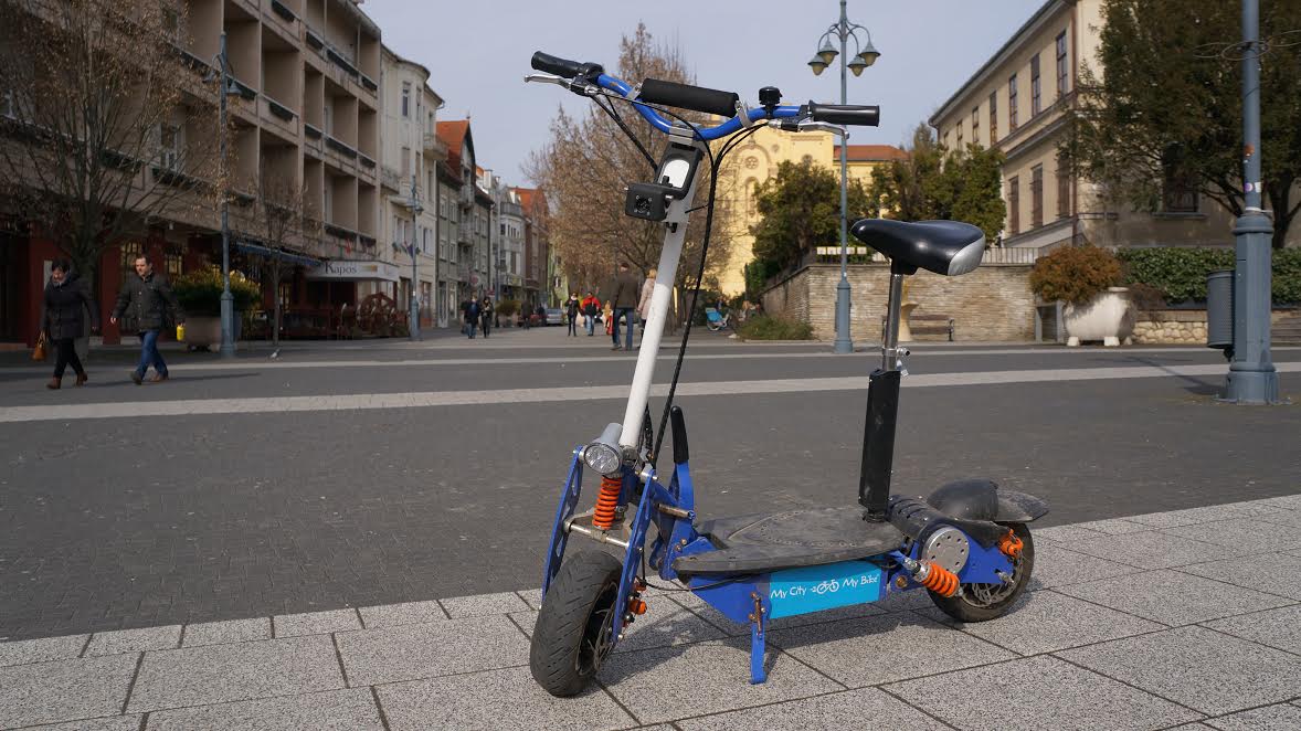 eroller_ejargany_kozlekedes_gyor