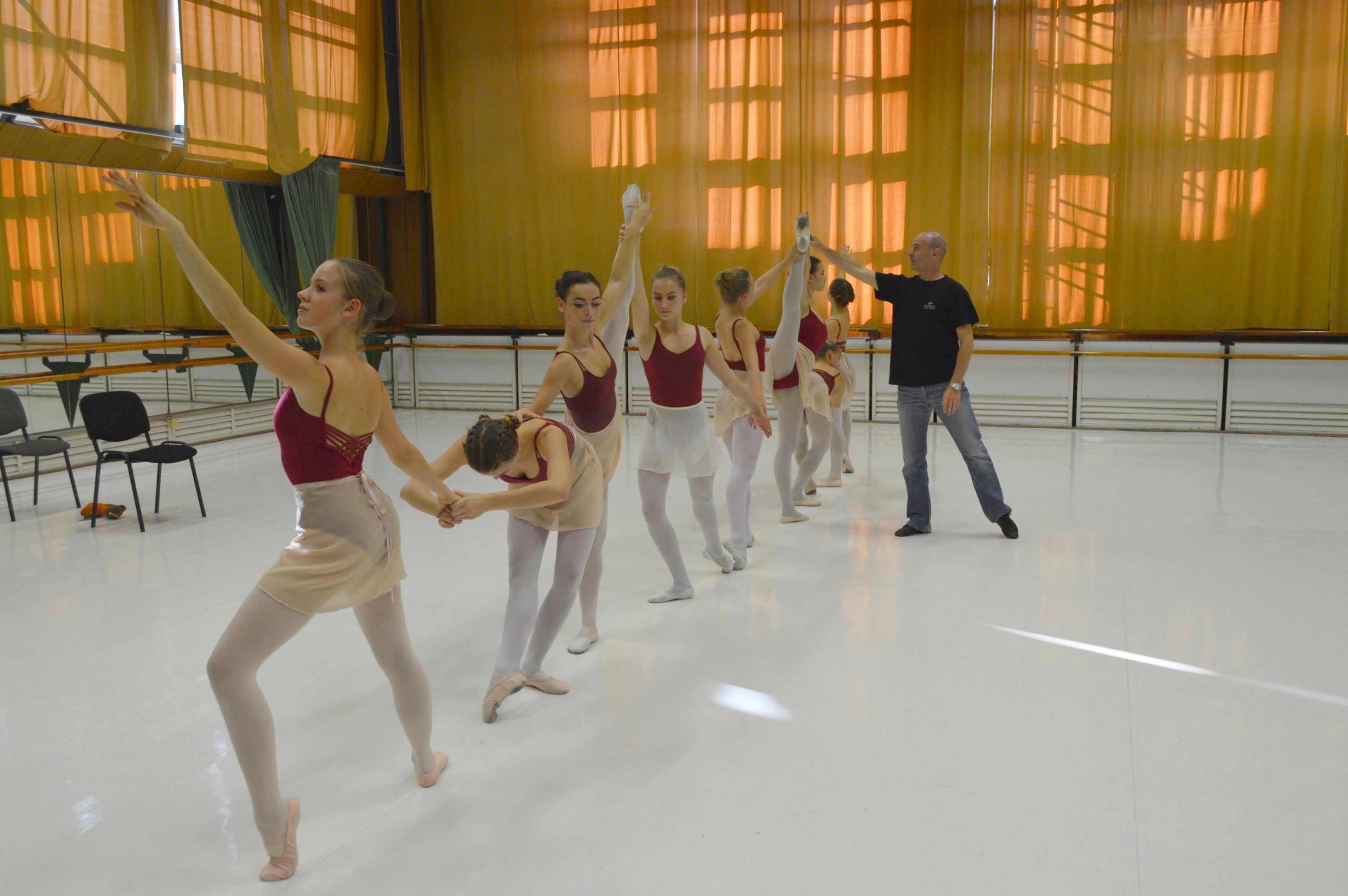 diótörő az arénákban_győr_győri_balett