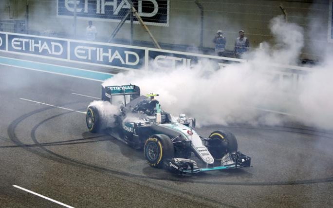 Rosberg az F1 új világbajnoka – Hamilton nyerte az Abu-Dzabi Nagydíjat