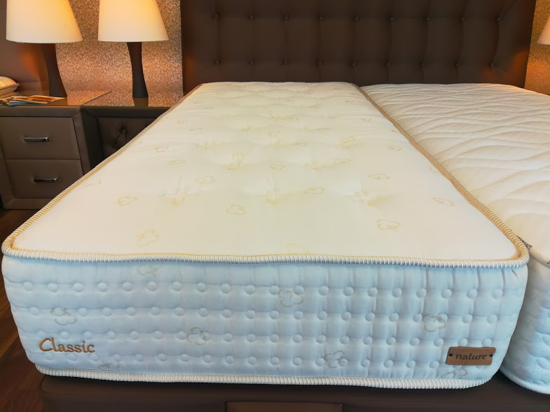 A matrac élő nagyságában