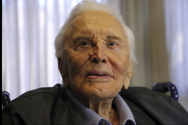 Százhárom éves korában meghalt Kirk Douglas