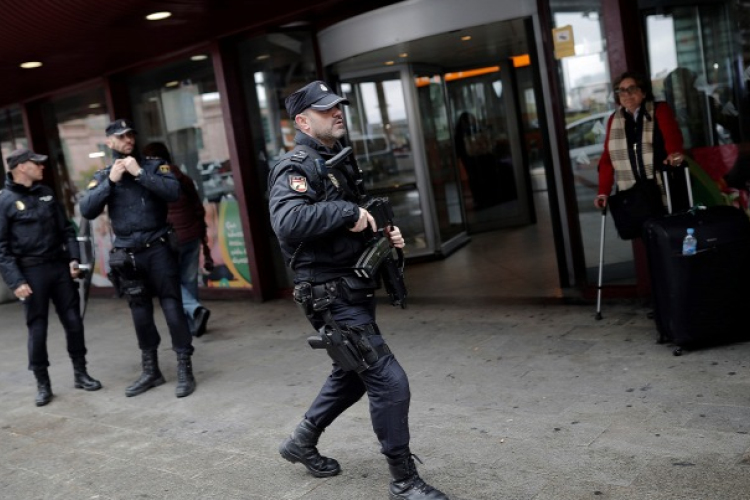 Gránátnak hitt övcsat miatt lezárták a madridi vasútállomást