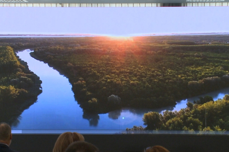 A Duna elválaszt, de a turizmus összeköthet