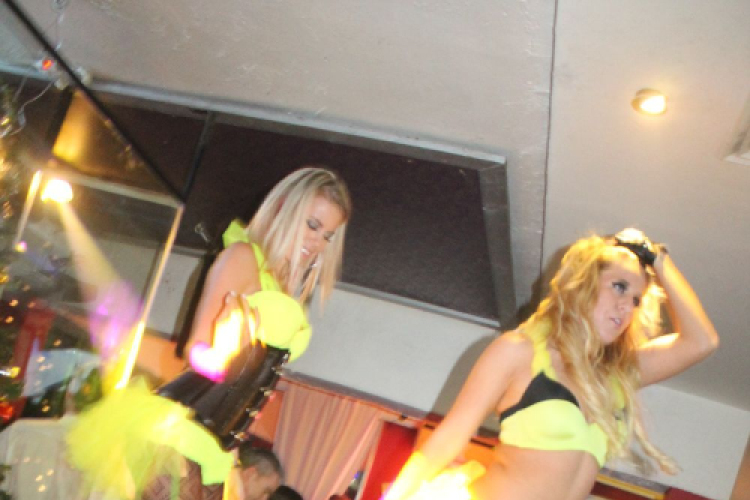 2014.12.13. Mamma Mia Video Disco Dj:Hubik Fotók:árpika