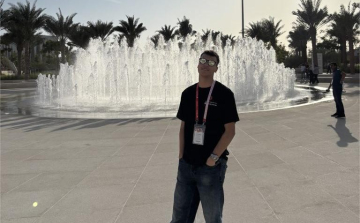 Győri diák a világ élvonalában: A Jedlikből Abu-Dzabiba vezet Simita Márk útja