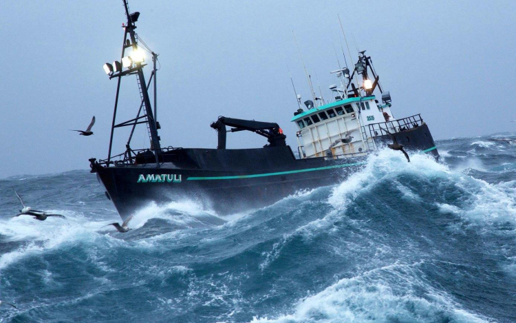 Szörnyű baleset: A Halálos fogás egyik szereplője a jeges vízbe zuhant