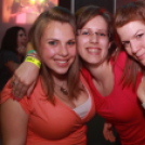 Peaches and Crem - Club Neo