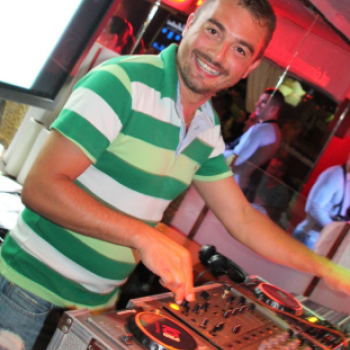 2014.08.22 Pénteki házibuli fotók:árpika