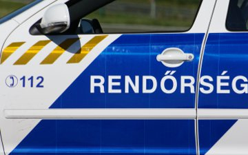 Kábítószer terjesztő és fogyasztó rendőrkézen