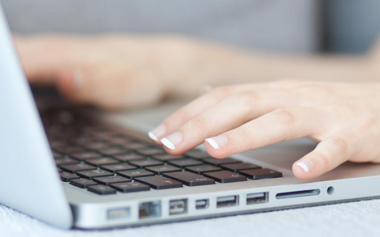 Koronavírus: Szerdán indulhat az operatív törzs weboldala