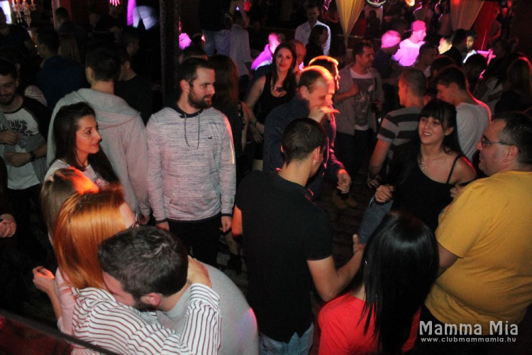 2016.11.26.Mamma Mia Video Disco Dj:Hubik Fotók:árpika