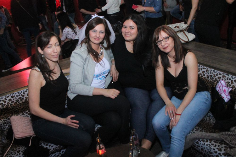 2017.04.29.Mamma Mia Video Disco Dj:Hubik Fotók:árpika