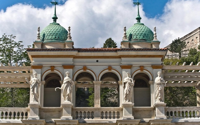 Életre kelnek Arany János tragikái a Várkert Bazárban