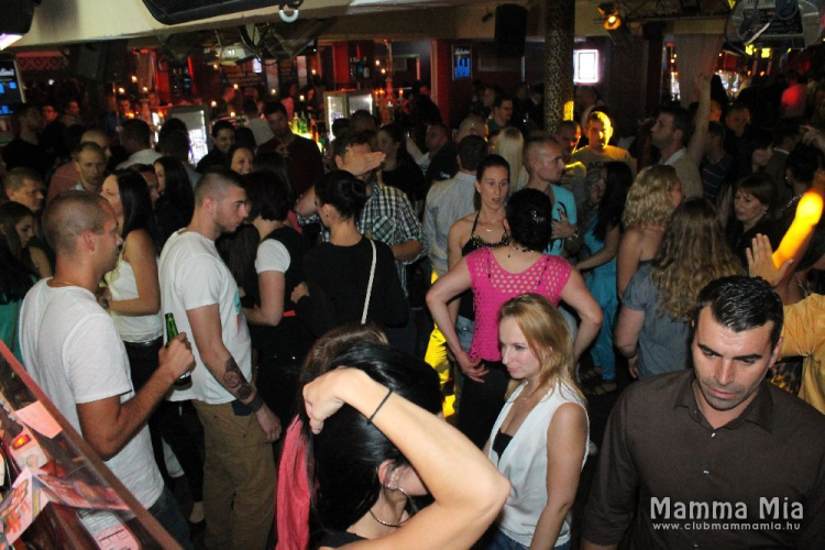 2014.10.11.Szombat Mamma Mia Video Disco Dj:Hubik Fotók:árpika