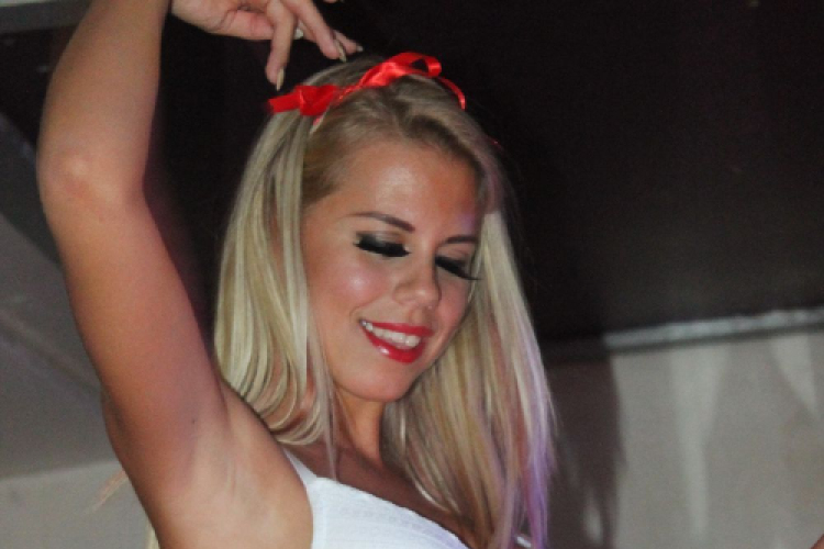 2014.10.11.Szombat Mamma Mia Video Disco Dj:Hubik Fotók:árpika