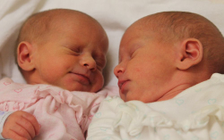 Köteles Anna és Emma 