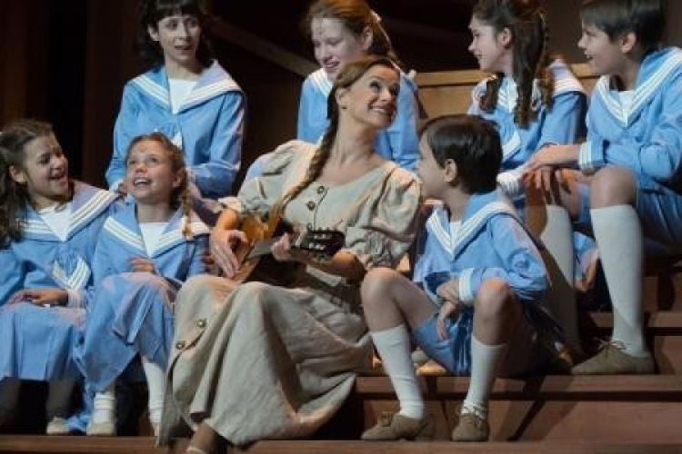 A muzsika hangja musical - ma este