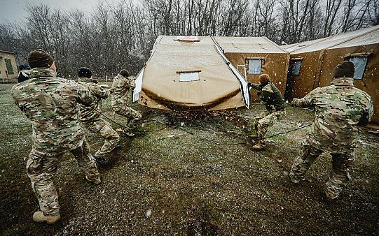 Tábori kórházat építettek fel Budapesten