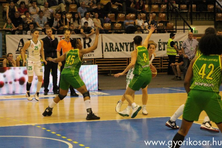2013.04.18-Hat-Agro Uni Győr-UE Soprom női kosárlabda bajnoki döntő 2.mérkőzés Fotók:árpika