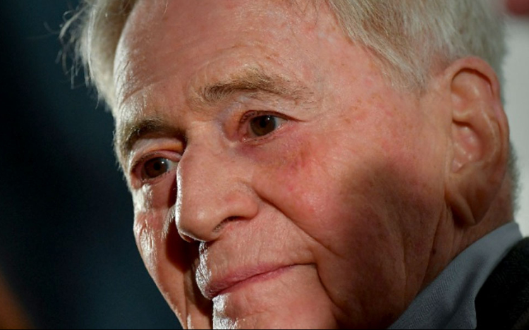 Váratlan bejelentés: Nem veszi át Szabó István az életműdíjat