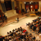 Oravecz Nóra előadása a győri Zsinagógában