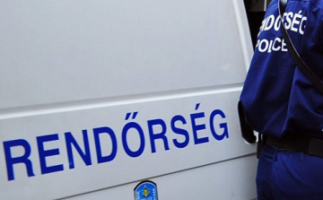 Árokba rohant egy kisbusz az M1-esen, négy sérült