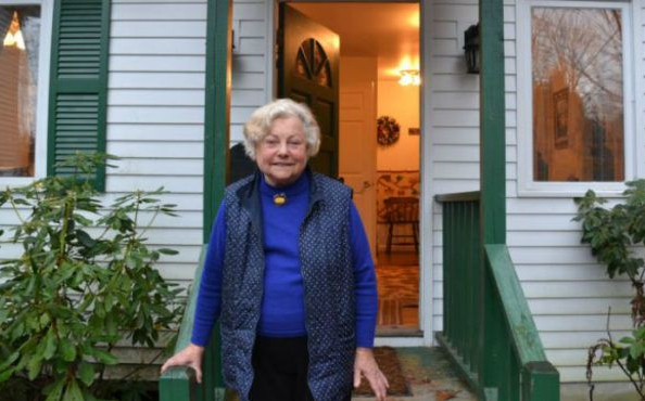 Felfüggesztették az idős doktornőt, mert nem haladt a technikával