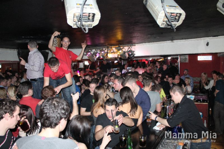 2013.03.08.Mamma Mia Nőnapi Hétvége  Király Vktor (2) Fotók:árpika