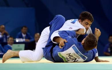 Négy magyar a vigaszágon