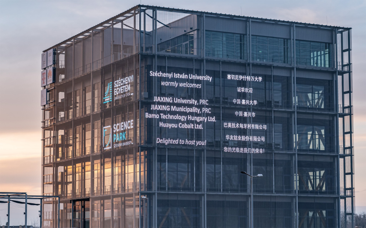 A Széchenyi István Egyetem tovább bővíti kapcsolatait a kínai Jiaxinggal