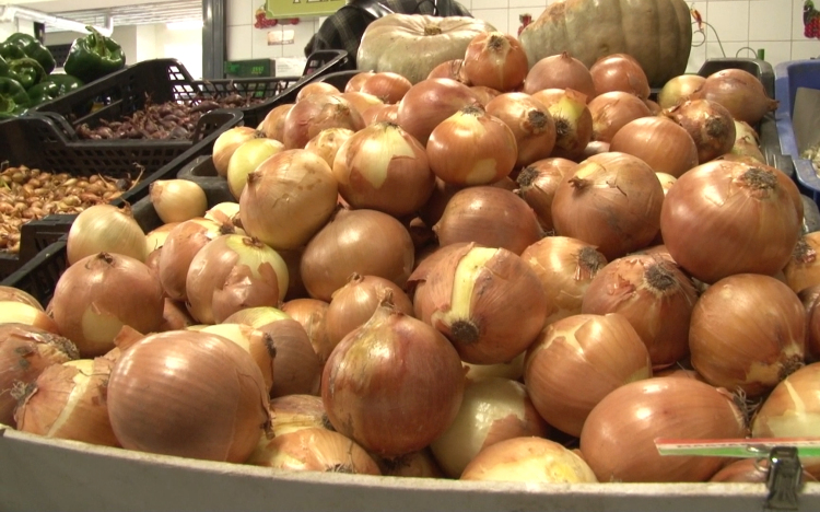 Nagyot drágult a vöröshagyma