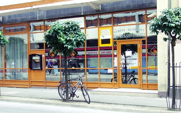 Takarékszövetkezetet raboltak ki Győrben 