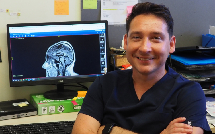 Új osztályvezető főorvosa van az idegsebészetnek