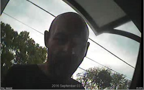 Jogtalanul használta a bankkártyát