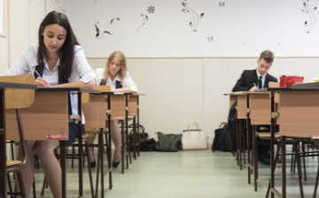 Történelem érettségivel folytatják ma a diákok - A feladatok többsége a magyar történelemhez kapcsolódik