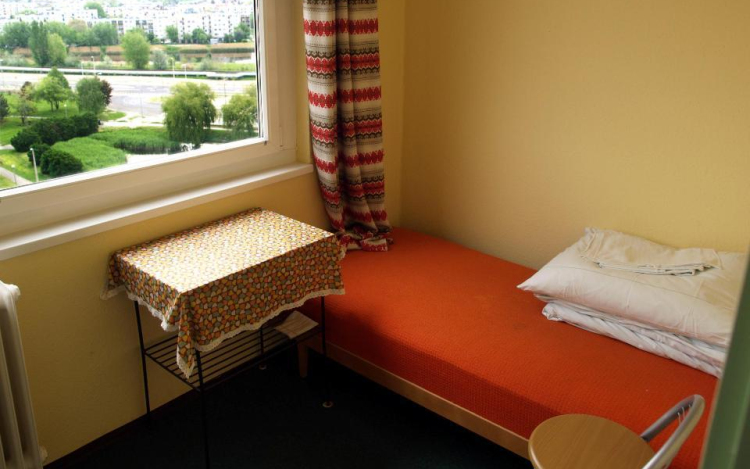 Belül is felújítják a győri nővérszállót