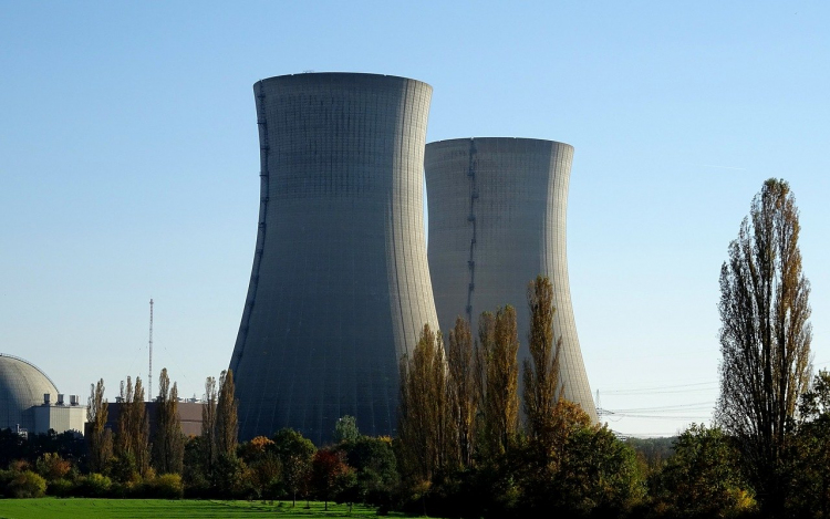 Új atomreaktorokat épít Franciaország