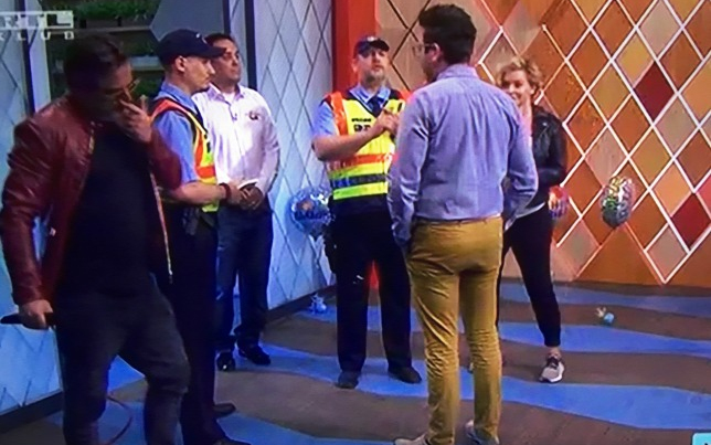 Wossala Rozináért rendőrök mentek a Reggeli stúdiójába