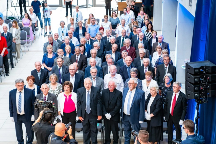 Az értékálló tudást ünnepelték a díszdiploma-átadón a Széchenyi István Egyetemen