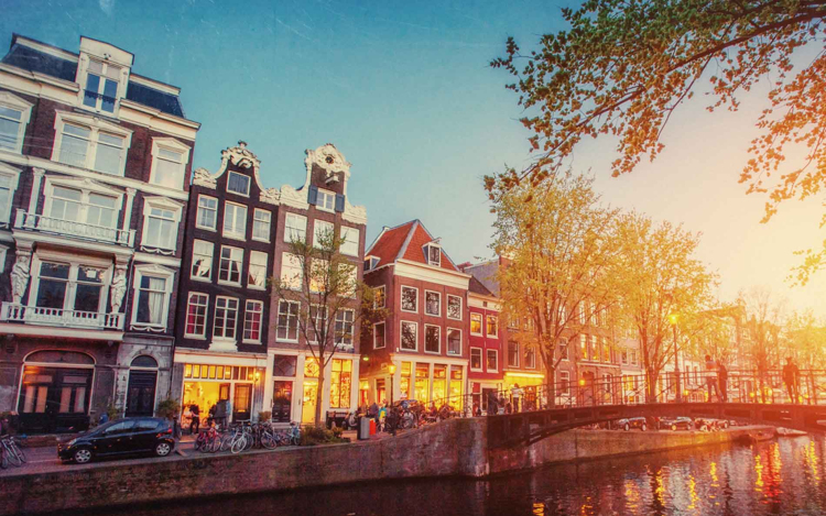 Rálőttek egy magyar buszsofőrre a holland fővárosban