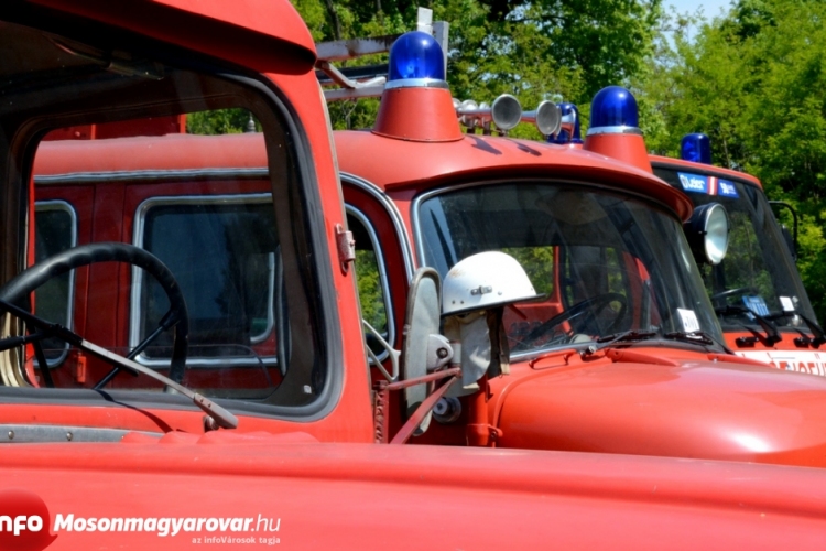 Taroltak a Lipóti Önkéntesek az önkéntes tűzoltók II. fokozatú versenyén 