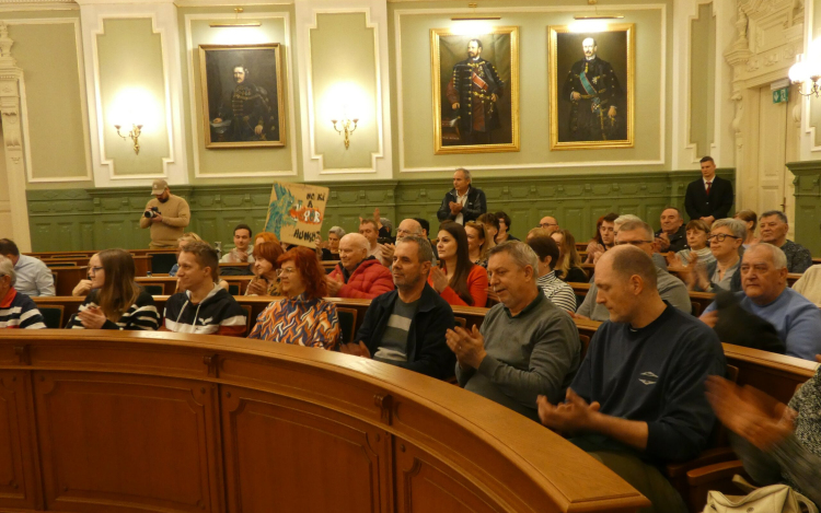 Másodszor is távol maradt a Fidesz a közgyűléstől, győriek töltötték meg a dísztermet