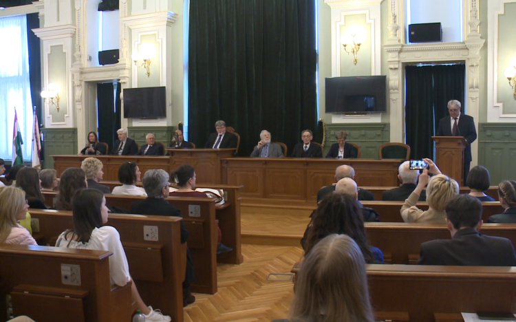 Ismét megmérettették magukat a diákok a Kazinczy-versenyen