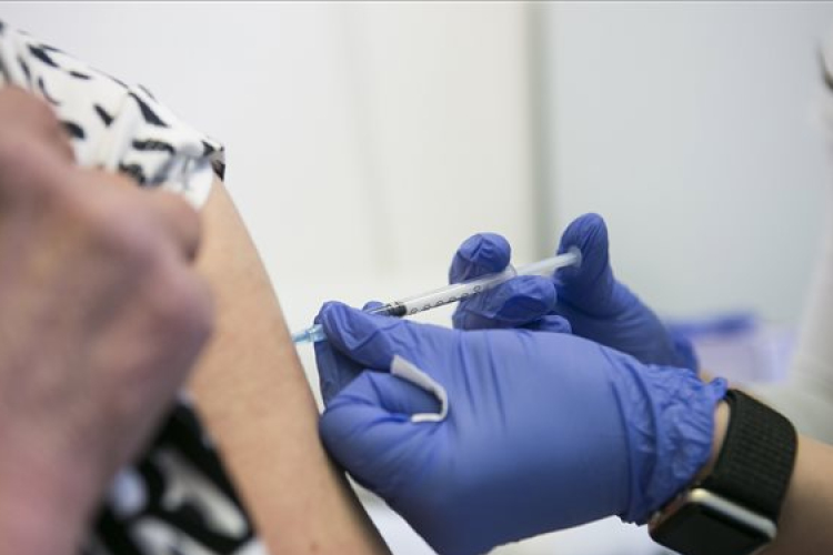 Szakértők: az iskolák újranyitásának feltétele a dolgozók védettsége