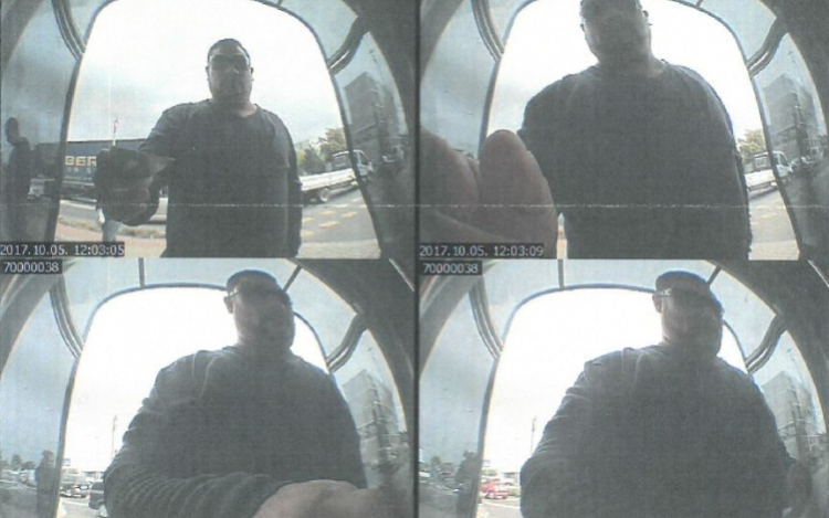 Jogosulatlanul használta a bankkártyát